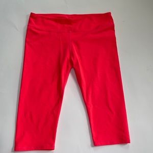 Fabletics Hot Pink Capri Workout Leggings
